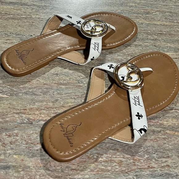 Baby Phat thong sandals with gold color ring and bling - Picture 8 of 12